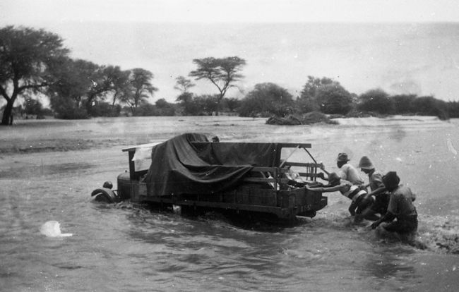 Erundu River, between Otjiwarongo and 
        Kalkfeld, January 1934, Namibia