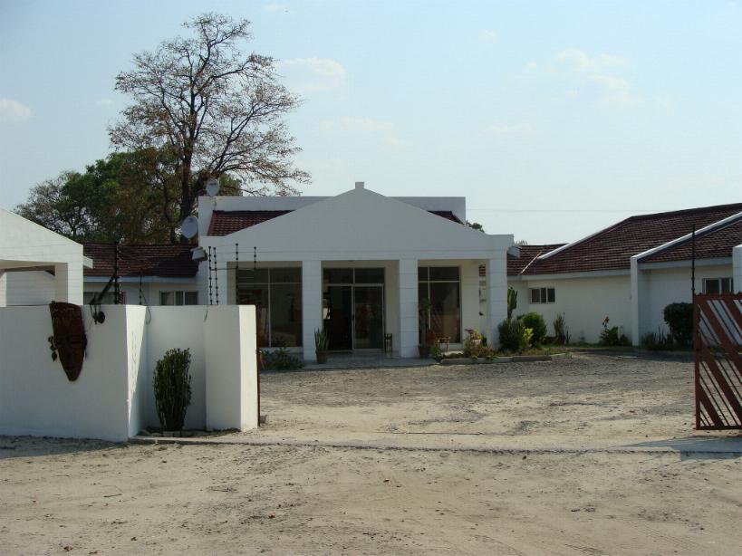 Kamanga Lodge Maun, Ngamiland, Botswana