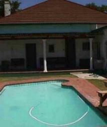 Stumble Inn Backpackers Lodge, Stellenbosch, Western Cape, South Africa pool